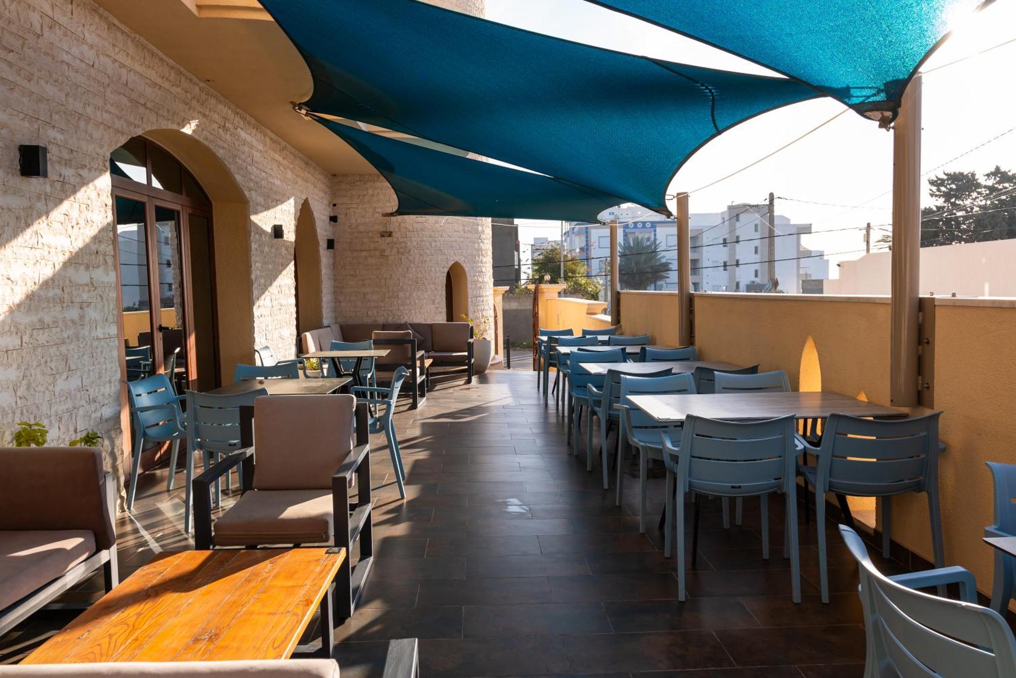 Mahdia - Baghdadi - Laourient Apartments, Restaurant, Cafe Exterior photo