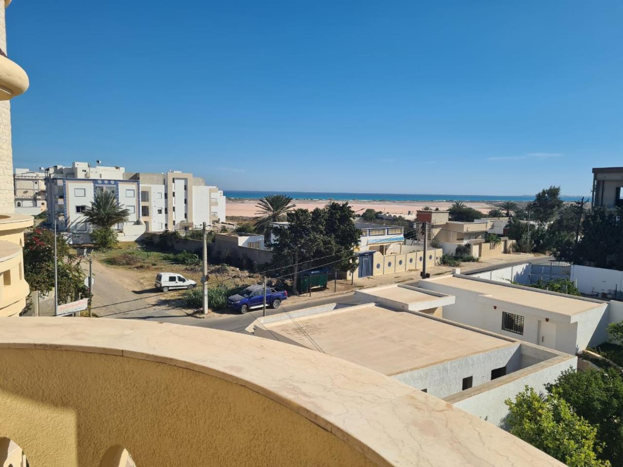 Mahdia - Baghdadi - Laourient Apartments, Restaurant, Cafe Exterior photo