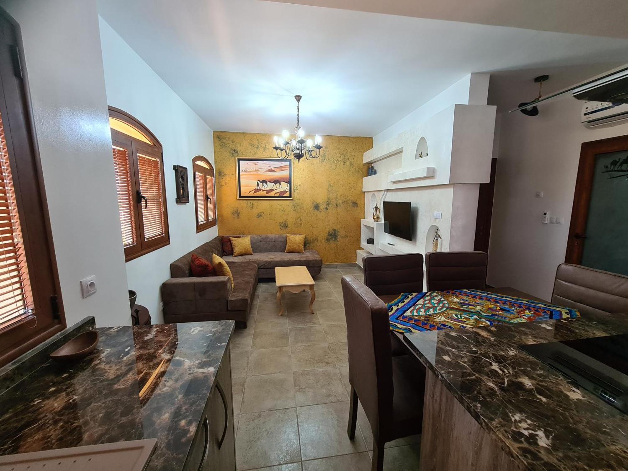 Mahdia - Baghdadi - Laourient Apartments, Restaurant, Cafe Room photo
